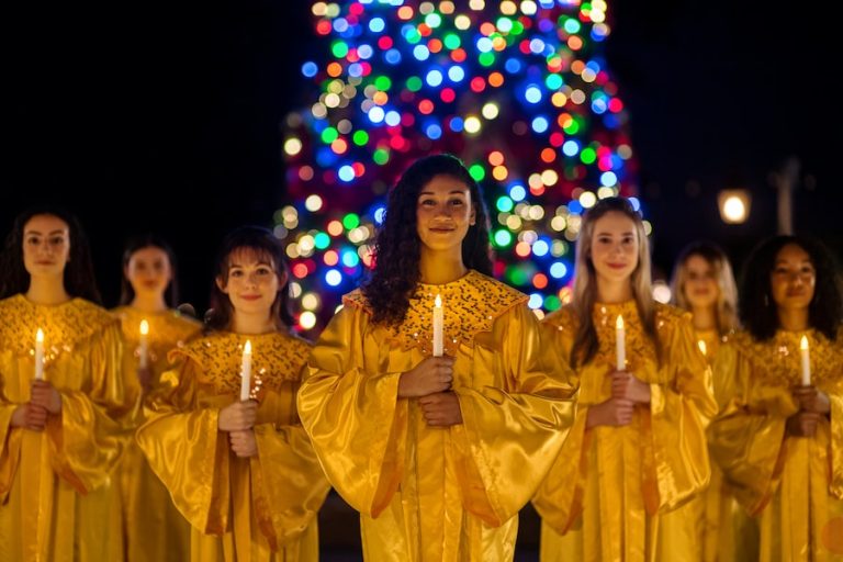 Candlelight Processional 2022 Information MousekeMoms Blog